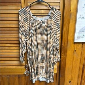 LuLaRoe Tan and Brown 3/4 Sleeve Smocked Tie Front Tunic